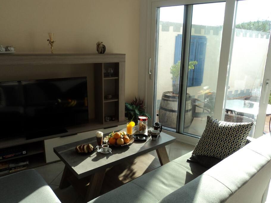 The Getaway Apartment Agia Marina  Ngoại thất bức ảnh