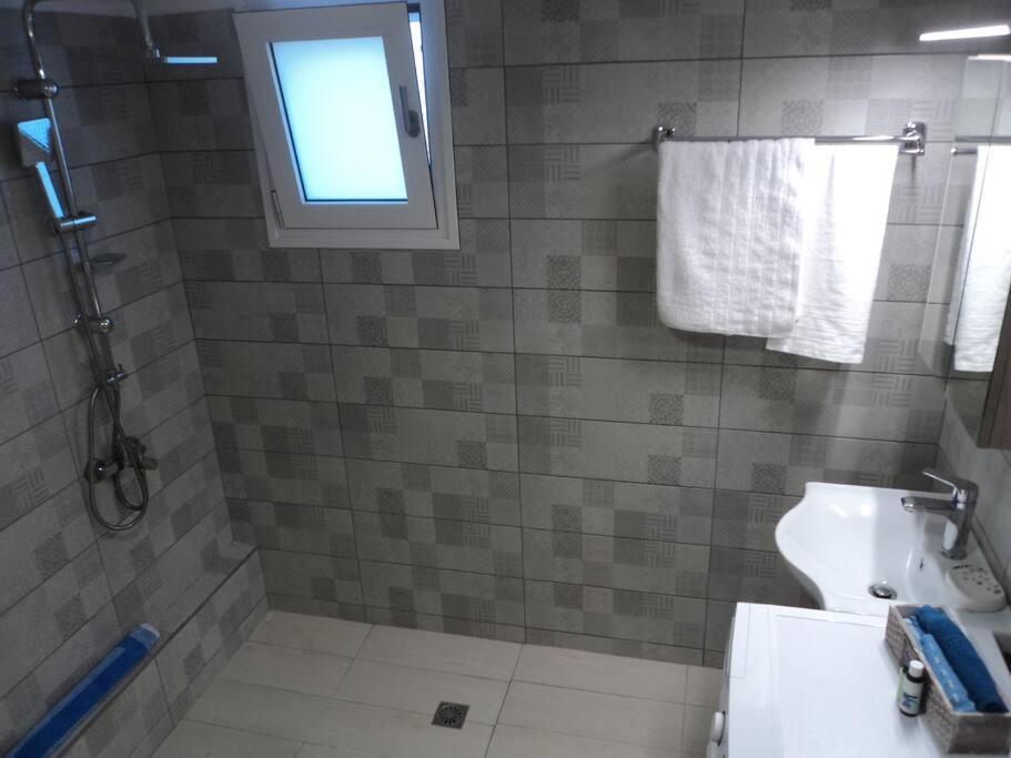 The Getaway Apartment Agia Marina  Ngoại thất bức ảnh