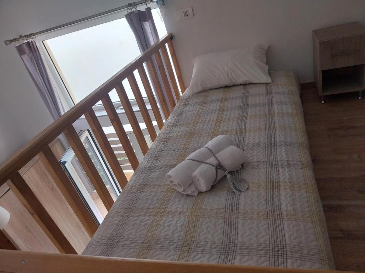 The Getaway Apartment Agia Marina  Ngoại thất bức ảnh